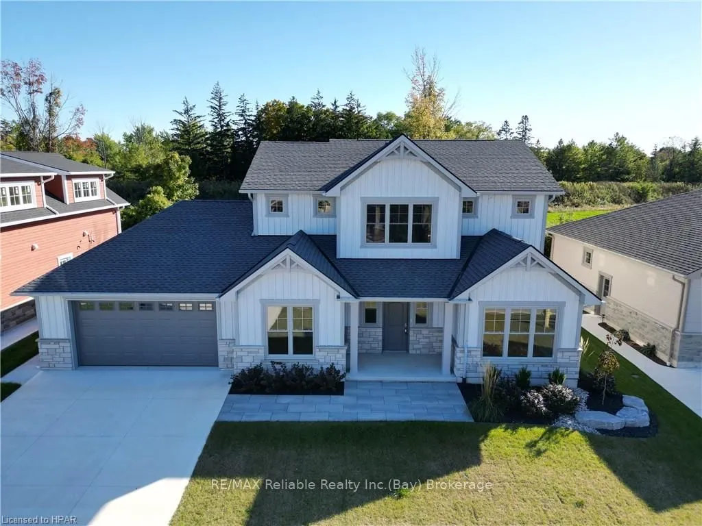 8 THIMBLEWEED Drive, Bluewater, ON N0M 1G0