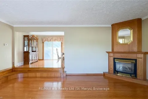 93 Langford Dr, Lucan Biddulph, ON N0M 2J0
