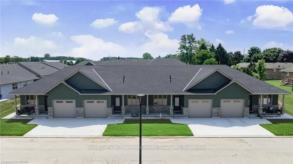 30 SILVER CREEK Rd, Huron East, ON N0K 1W0