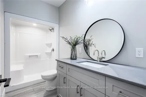 30 SILVER CREEK Rd, Huron East, ON N0K 1W0