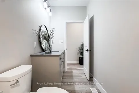 30 SILVER CREEK Rd, Huron East, ON N0K 1W0