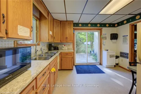 28 WILSON ST St, Huron East, ON N0K 1W0