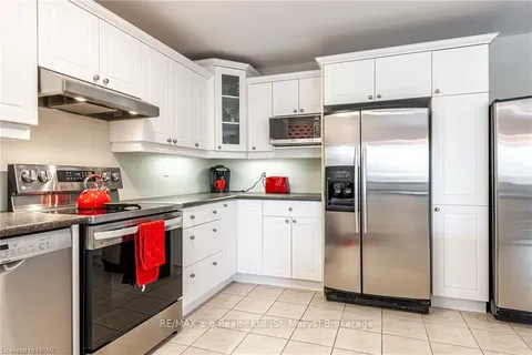 55 STONERIDGE Boulevard, St. Marys, ON N4X 1A1