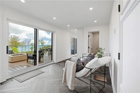 79585 COTTAGE Drive, Central Huron, ON N7A 3X8