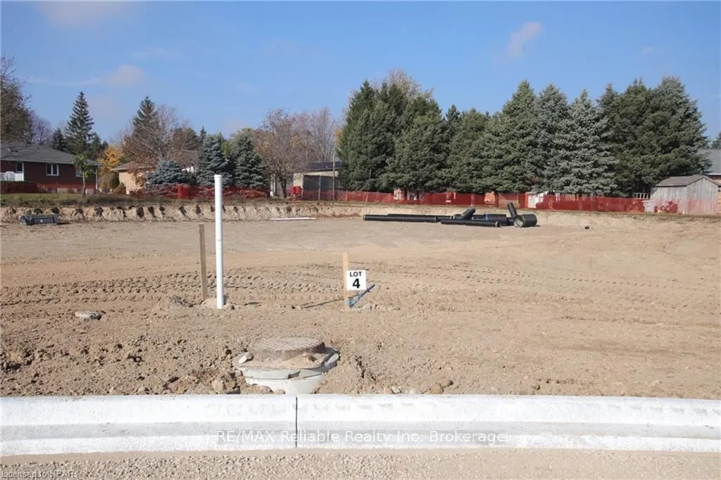 772 BRYANS Drive, Huron East, ON N0G 1H0