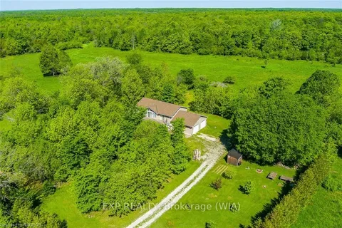 397 PURPLE VALLEY Rd, South Bruce Peninsula, ON N0H 2T0