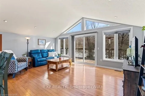 397 PURPLE VALLEY Rd, South Bruce Peninsula, ON N0H 2T0