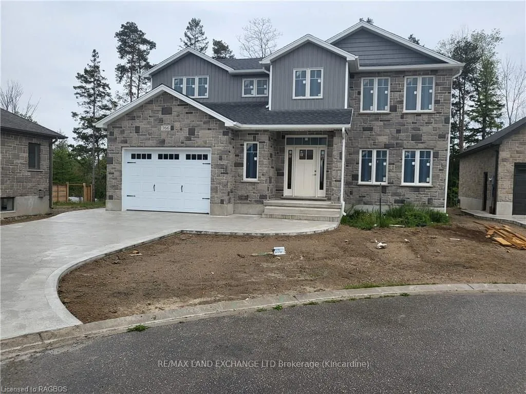 766 CAMPBELL Avenue, Kincardine, ON N2Z 1W1