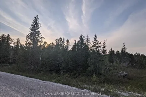 PT LT 30 PT 22 OLD PINE TREE Road, ON N0H 1Z0