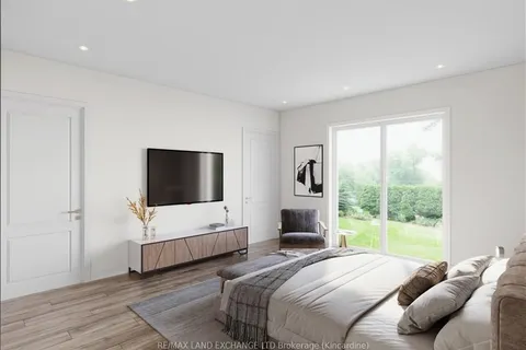 8 GOLF LINKS Road, Kincardine, ON N2Z 0G1