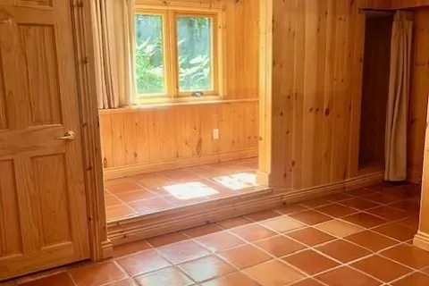 92 MOORE St, Northern Bruce Peninsula, ON N0H 1W0