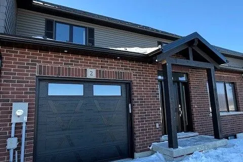 8 GOLF LINKS Road, Kincardine, ON N2Z 0G1