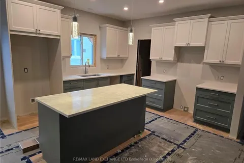 784 CAMPBELL Avenue, Kincardine, ON N2Z 1W1