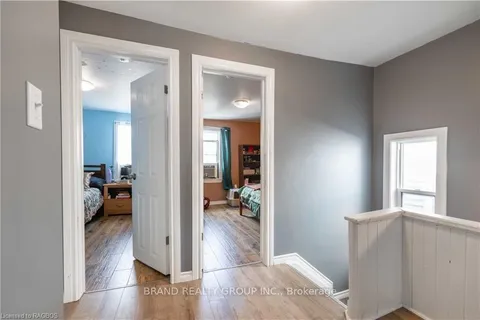 293 11TH St, Owen Sound, ON N4K 1T8