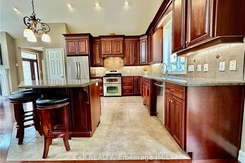 410 LAKE ROSALIND ROAD 4, Brockton, ON N4N 3B9