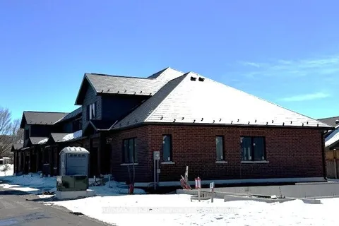 8 GOLF LINKS Road, Kincardine, ON N2Z 0G1