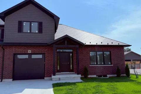 8 GOLF LINKS Road, ON N2Z 0G1