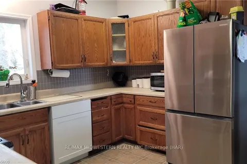 125 ELORA St, Minto, ON N0G 1Z0