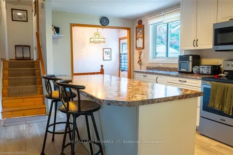 629 SCOTT St, Kincardine, ON N2Z 1V7