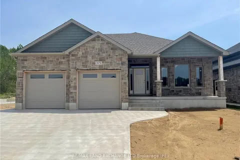 379 RIDGE Street, Saugeen Shores, ON N0H 2C3
