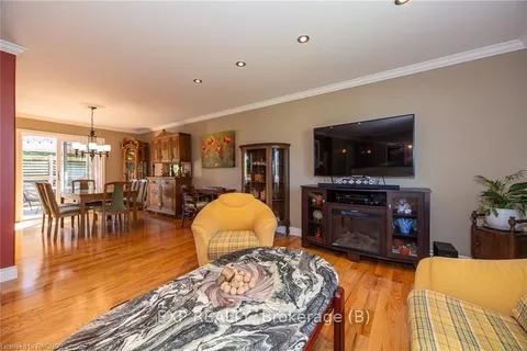 40 GARDINER St, Meaford, ON N4L 1K9