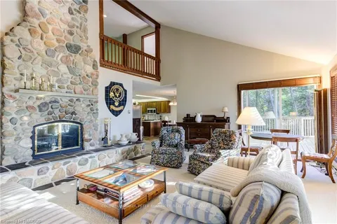 56 SNOWDON LANE, Huron-Kinloss, ON N2Z 2X7