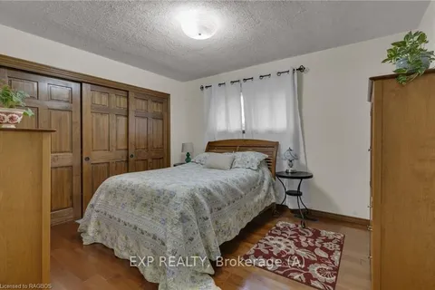 402 MARY St, West Grey, ON N0G 1C0