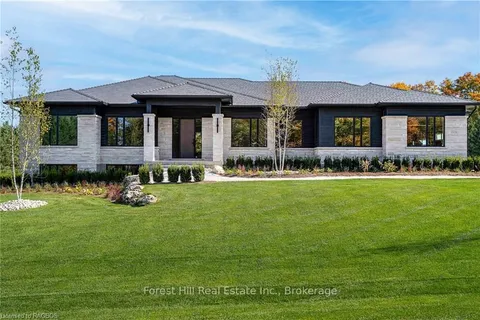 147 BLUE JAY Cres, Grey Highlands, ON N0C 1H0