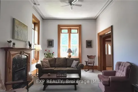 629 YONGE St, Brockton, ON N0G 2V0