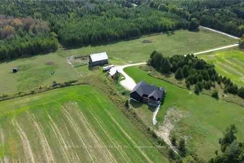 574461 SIDEROAD 40 RR1, West Grey, ON N0C 1H0