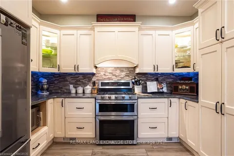 175 QUEEN St, Arran-Elderslie, ON N0G 2N0