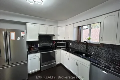 213 QUEEN St, West Grey, ON N0G 1R0