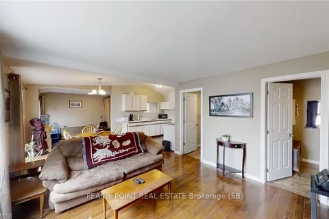 339601 PRESQU'ILE Road, Georgian Bluffs, ON N4K 5N4