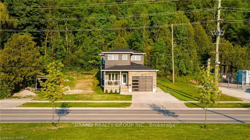 2375 3RD Ave, Owen Sound, ON N4K 2M5