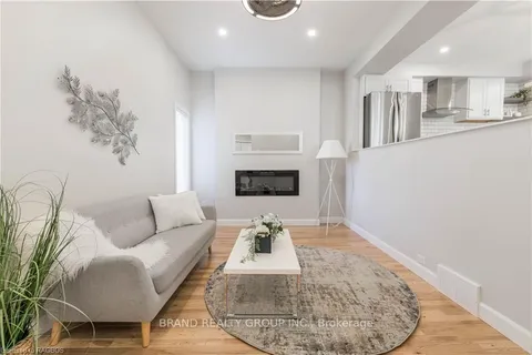 2375 3RD Ave, Owen Sound, ON N4K 2M5