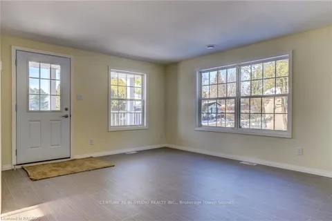 66 SUSSEX Square, Georgian Bluffs, ON N0H 1G0