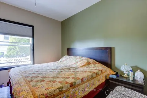 276 12TH St, Hanover, ON N4N 1V3