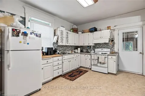 317 GEORGE St, Wellington North, ON N0G 1A0