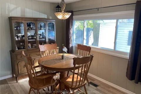 20 CARDINAL St, Brockton, ON N0G 2V0