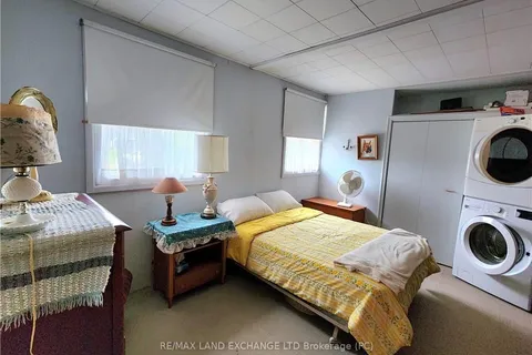 805 LEONARD Crt, Huron-Kinloss, ON N2Z 2X3