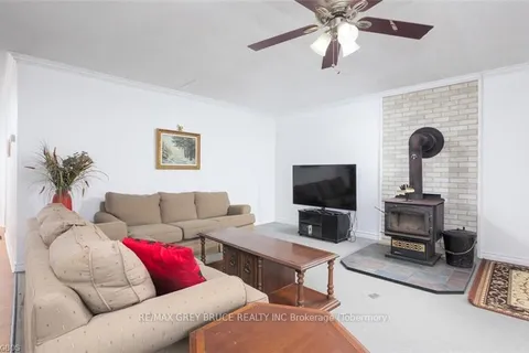 1477 HIGHWAY 6, South Bruce Peninsula, ON N0H 1X0
