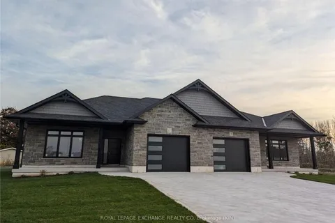 27 MERCEDES Cres, Kincardine, ON N2Z 1G8