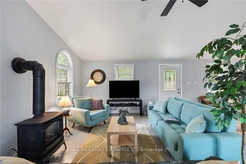 439 GREEN Street, Saugeen Shores, ON N0H 2C0