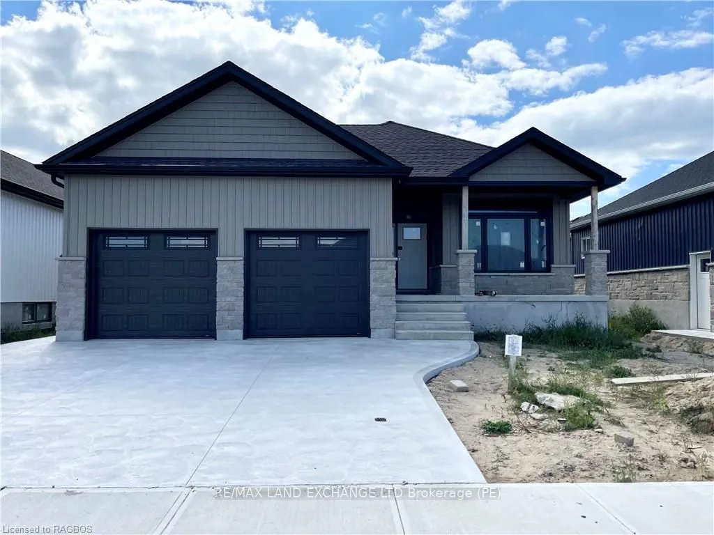 155 WESTLINKS Drive, Saugeen Shores, ON N0H 2C3