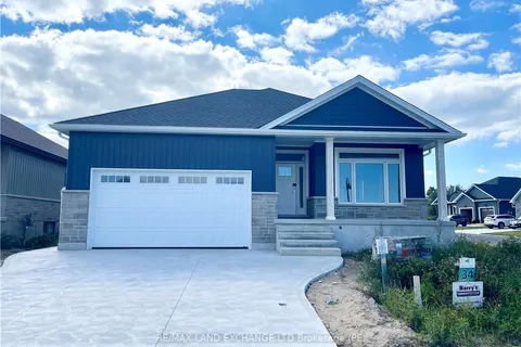 159 WESTLINKS Drive, Saugeen Shores, ON N0H 2C3