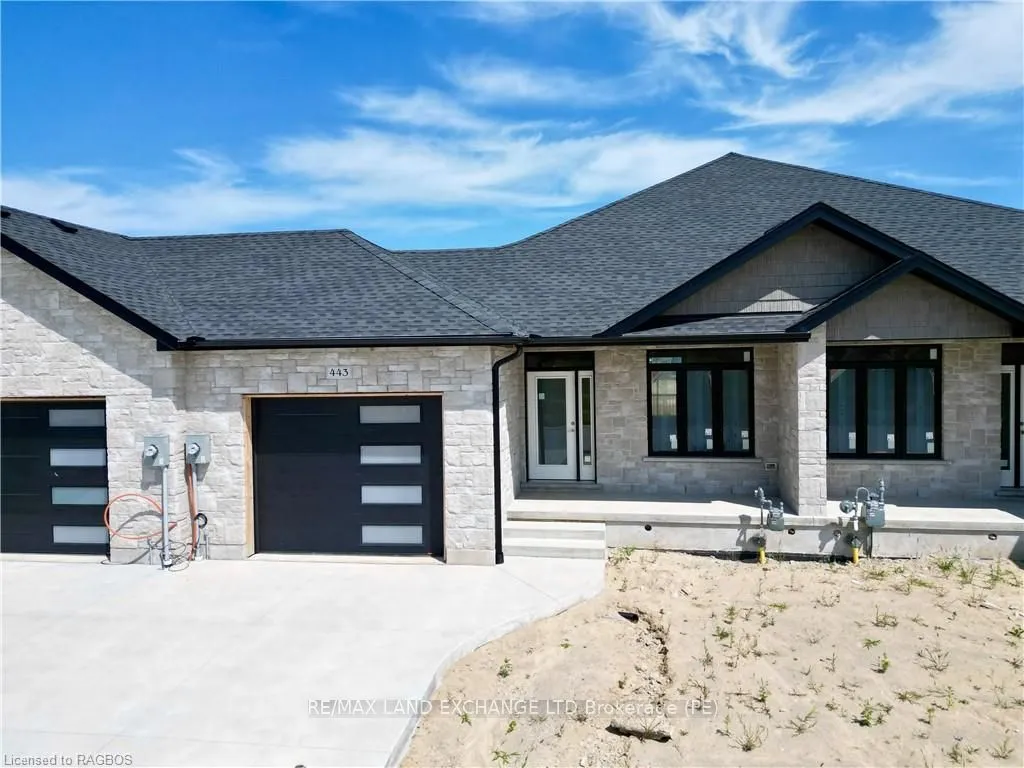 443 IVINGS Drive, Saugeen Shores, ON N0H 2C3
