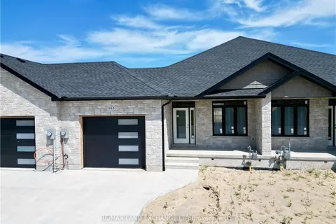 443 IVINGS Drive, Saugeen Shores, ON N0H 2C3