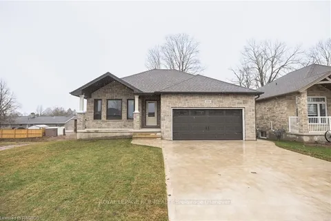 222 16TH Avenue Crescent N/A, ON N4N 3V3