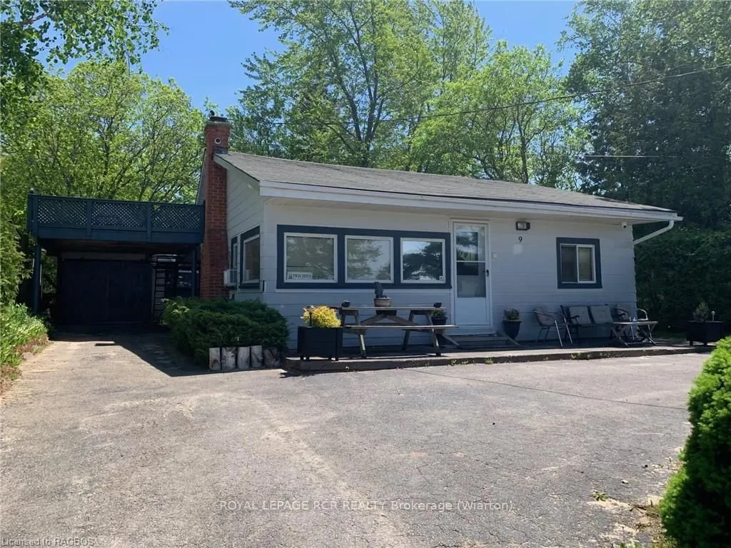 9 LAKESHORE Boulevard, South Bruce Peninsula, ON N0H 2G0