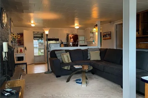9 LAKESHORE Boulevard, South Bruce Peninsula, ON N0H 2G0